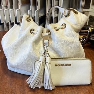 Michael Kors Womens bag with matching wallet